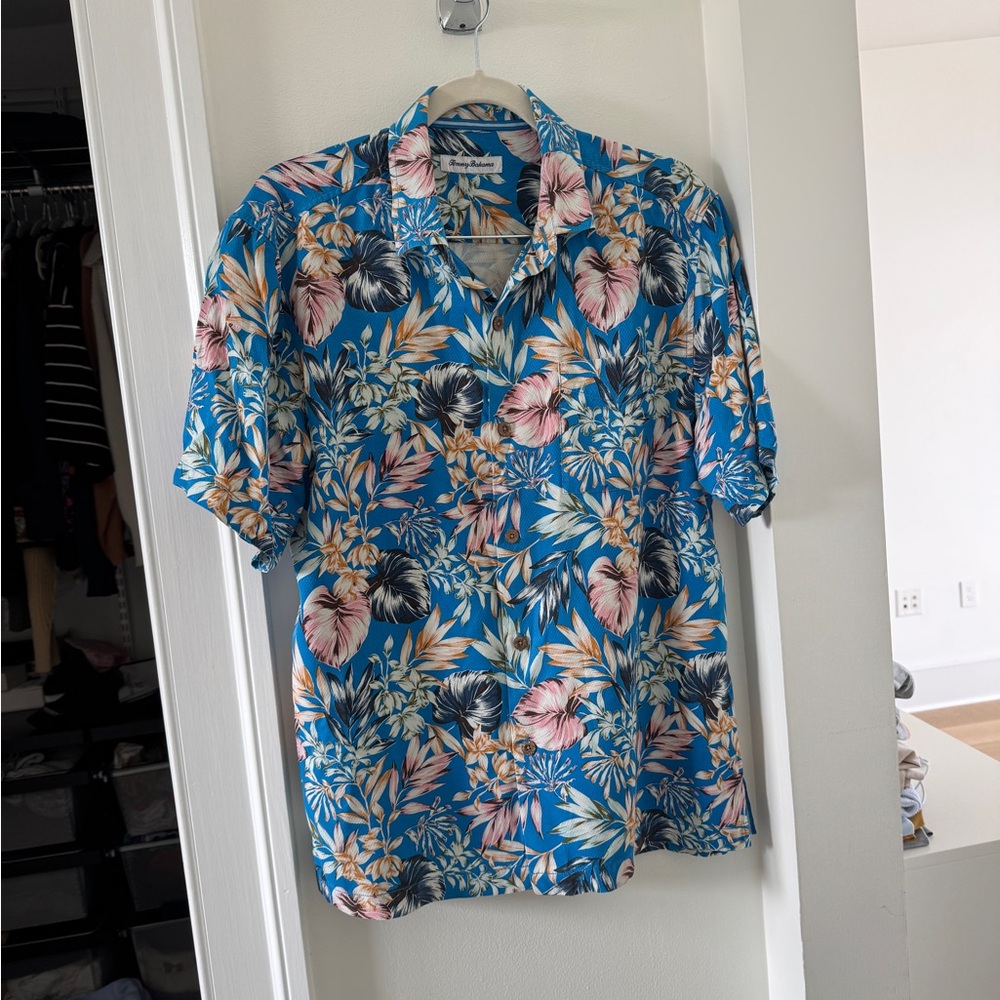 Tommy Bahama Blue Floral Casual camp Shirt